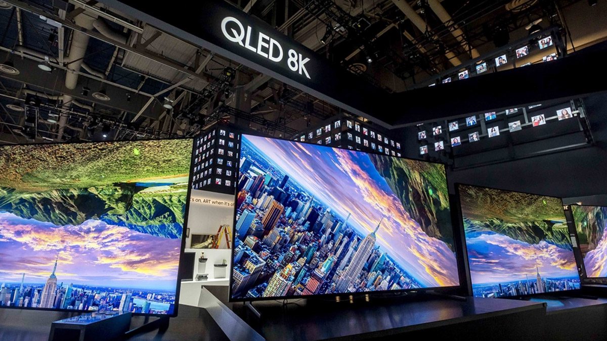 Samsung QLED TV With Infinity Display