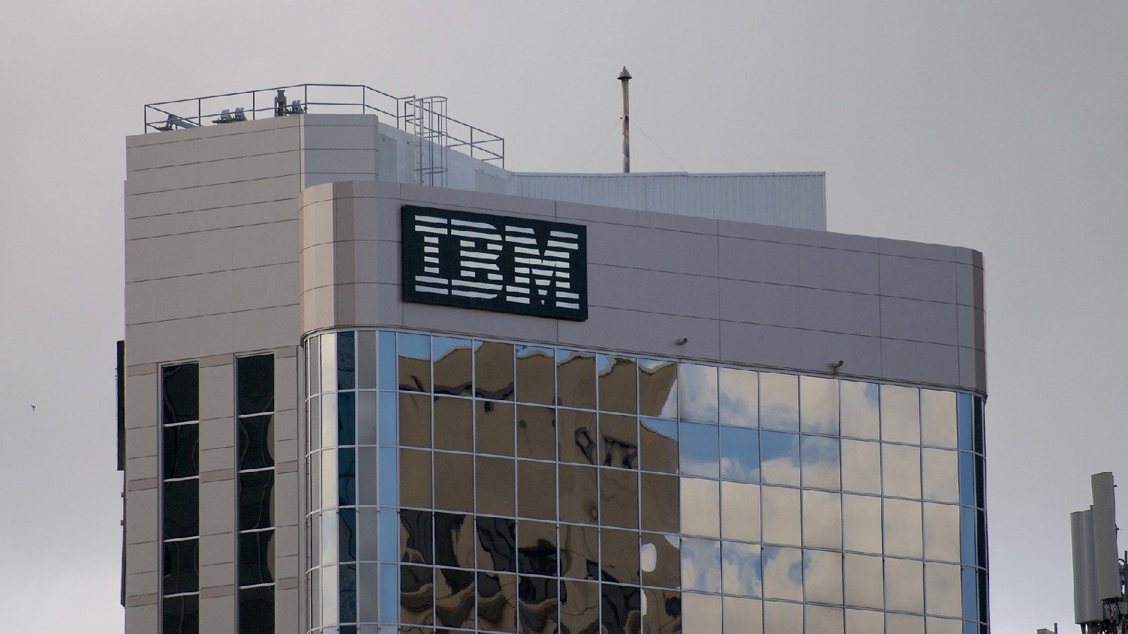 IBM Revenue Grow